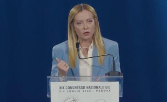 Meloni al congresso della Uil: "Salario giusto una vittoria di tutti i lavoratori"
