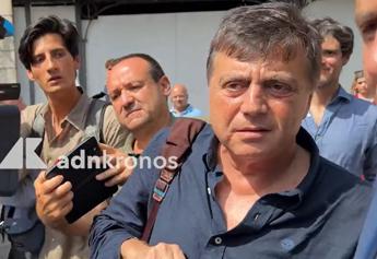 Valter Lavitola aggredito a Rebibbia, botte in carcere da alcuni detenuti Valter Lavitola aggredito a Rebibbia, botte in carcere da alcuni detenuti