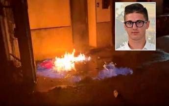 "Chiedo scusa, mi sono inventato tutto anche l'attentato": la lettera del giovane cronista Cappellari "Chiedo scusa, mi sono inventato tutto anche l'attentato": la lettera del giovane cronista Cappellari
