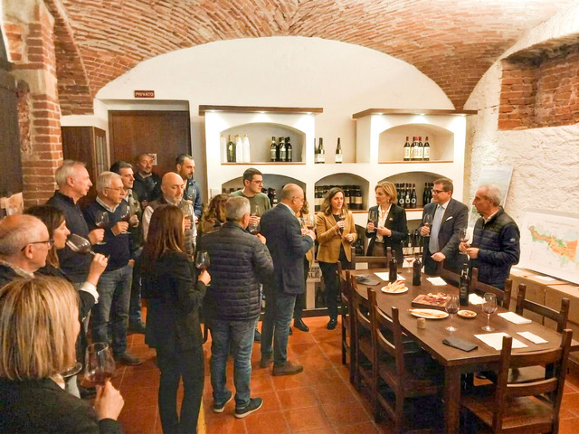 A Gattinara successo per “I Giovedì dell’Enoteca”: l’Alto Piemonte richiama appassionati e professionisti A Gattinara successo per “I Giovedì dell’Enoteca”: l’Alto Piemonte richiama appassionati e professionisti