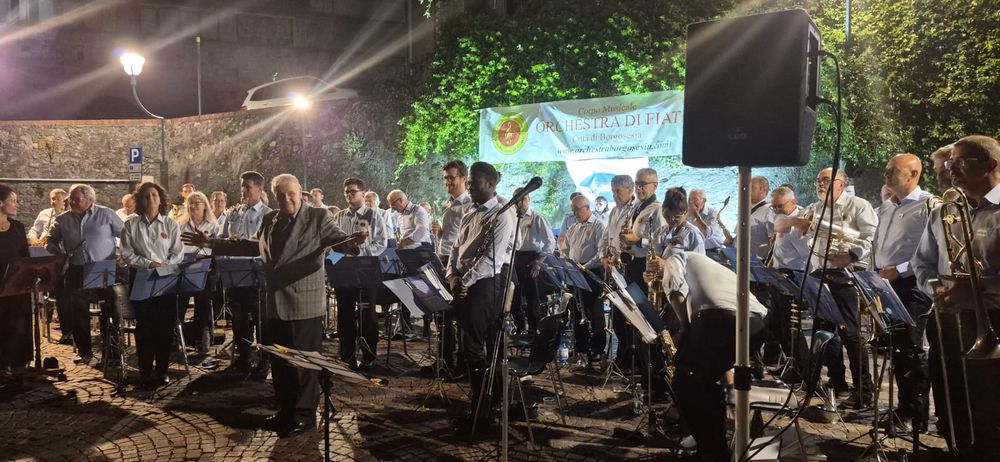 Borgosesia celebra il centenario dell’Orchestra di Fiati con il concerto patronale in Piazza Garibaldi