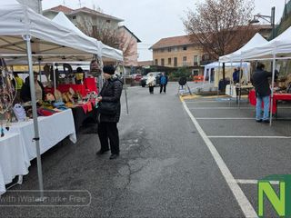 Strona, mercatino e iniziative natalizie: alberi creativi e musica per le vie del paese FOTO e VIDEO di Catia Ciccarelli per newsbiella.it Strona, mercatino e iniziative natalizie: alberi creativi e musica per le vie del paese FOTO e VIDEO di Catia Ciccarelli per newsbiella.it
