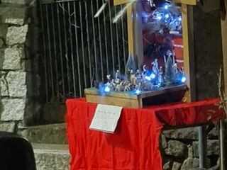 Strona, mercatino e iniziative natalizie: alberi creativi e musica per le vie del paese FOTO e VIDEO di Catia Ciccarelli per newsbiella.it Strona, mercatino e iniziative natalizie: alberi creativi e musica per le vie del paese FOTO e VIDEO di Catia Ciccarelli per newsbiella.it