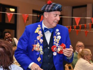 Maschere anche dalla Valsesia al carnevale del Thes a Biella