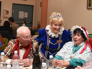 Maschere anche dalla Valsesia al carnevale del Thes a Biella