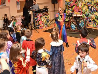 Maschere anche dalla Valsesia al carnevale del Thes a Biella