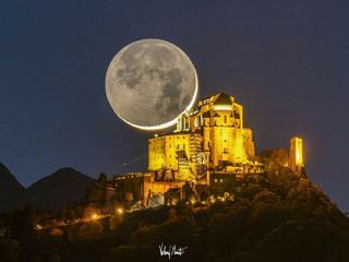 La Luna Rossa che attraversa lo skyline di Milano è nata sulle alture di Nebbiuno FOTO Valerio Minato La Luna Rossa che attraversa lo skyline di Milano è nata sulle alture di Nebbiuno FOTO Valerio Minato