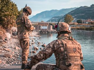 Cronaca dal Nord-ovest: neutralizzato un ordigno sul fondo del Po, all'opera i genieri alpini Cronaca dal Nord-ovest: neutralizzato un ordigno sul fondo del Po, all'opera i genieri alpini