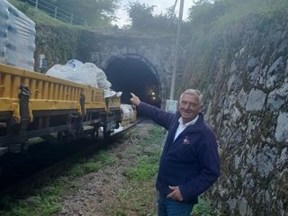 Borgosesia, manutenzione straordinaria alla galleria di Vanzone: interessata la linea Varallo-Novara Borgosesia, manutenzione straordinaria alla galleria di Vanzone: interessata la linea Varallo-Novara