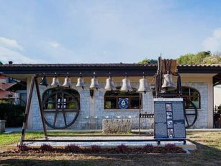 “Cosa si dicono le campane nel silenzio?”, la presentazione in biblioteca a Varallo