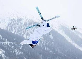 Olimpiadi tra neve e... cielo: viaggio nel mondo dei droni a Milano Cortina Olimpiadi tra neve e... cielo: viaggio nel mondo dei droni a Milano Cortina