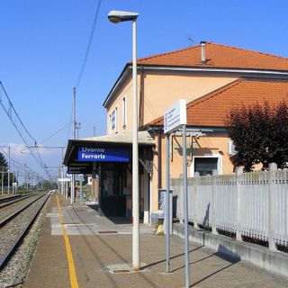 La stazione di Livorno Ferraris (foto d'archivio)