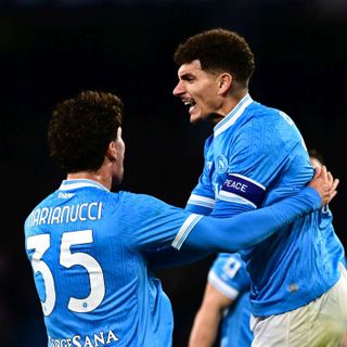 Il Napoli rallenta la corsa scudetto, l’Hellas sfiora il colpaccio