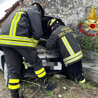 Auto in fosso nella vicina Alice, in soccorso anche la CRI di Cavaglià