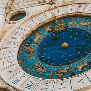 Ecco cosa ci dicono le stelle per i prossimi giorni: l’Oroscopo di Corinne.