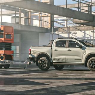 Ford Ranger Plug-In Hybrid, il pick-up che segna un punto di svolta VIDEO
