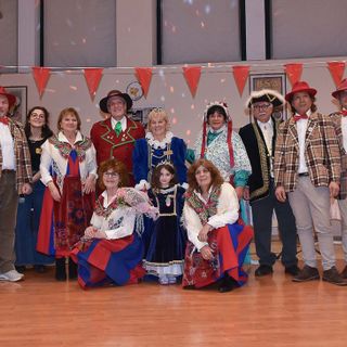 Maschere anche dalla Valsesia al carnevale del Thes a Biella