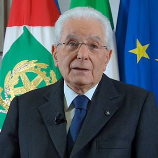 Mattarella: “La Repubblica siamo noi”. Pace, coesione sociale e giovani al centro del messaggio di fine anno