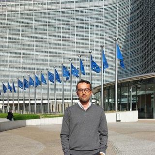 Nassim, dalla School of Oriental and African Studies (SOAS) dell’University of London al mondo