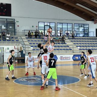 Basket, Barberi Valsesia si impone su Bussoleno: 64 - 44 nella partita di casa.
