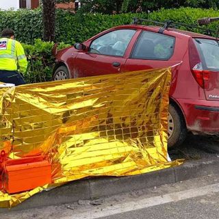 Incidente stradale in c.so XXV aprile a Santhià, intervengono i Vigili del Fuoco