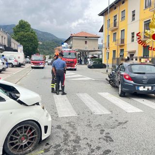 Borgosesia, due incidenti in viale Varallo: intervento dei Vigili del Fuoco e del 118