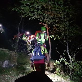 Dal Nord/Ovest: Cercatrice di funghi trovata senza vita nei boschi, foto archivio