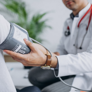 Sanità, 48 ore "di passione": oggi scioperano i medici, domani i farmacisti