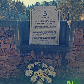 Il monumento in ricordo dell'alluvione del 1968