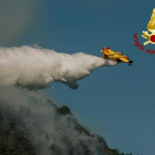 Incendi boschivi in Piemonte, prosegue senza sosta l'attività di contrasto: interventi anche in Valsesia