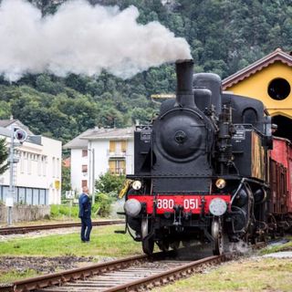 La linea Novara-Varallo festeggia 140 anni: un calendario di treni storici e turistici