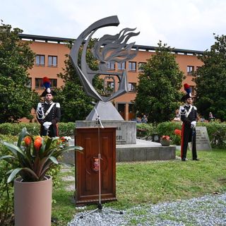Carabinieri, celebrazione dei 221 anni di storia dell'arma: riconoscimenti e risultati al centro della cerimonia