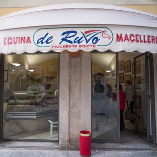 Macellerie De Ruvo, il leader per le carni di cavallo e non da meno nel pollo