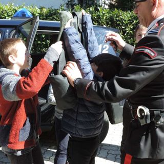 Scopa: Visita di scolaresche alla stazione dei Carabinieri