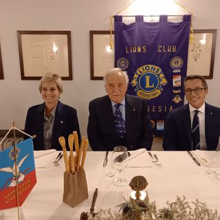 Lions Club Valsesia, l’avv. Elena Cinzia Tomayer: “Servire con passione e rinnovare lo spirito associativo”