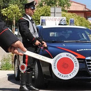 La &quot;vecchina delle truffe&quot; colpisce ancora e raggira un commerciante di Crescentino