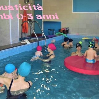 Vigliano: In partenza i corsi di Acquaticità e Nuoto Bimbi alla Piscina Palestra ‘Armonia in Equilibrio’ ASD