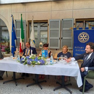 Vincenzo Carena, governatore distretto 2031 in visita al Rotary di Gattinara