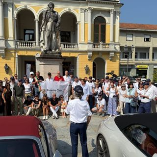 Raduno Porsche a Varallo: motori e cultura nel cuore della Valsesia