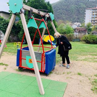 Borgosesia: Riaperto il Parco Mani
