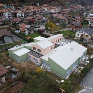 Doccio, il nuovo asilo procede verso il completamento: lavori in corso e fine prevista nel 2026 Doccio, il nuovo asilo procede verso il completamento: lavori in corso e fine prevista nel 2026