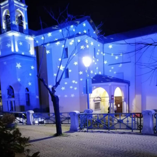 Pista di pattinaggio e Christmas Parade inaugurano &quot;Natale a Borgosesia&quot;