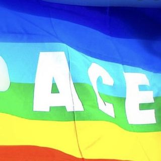 «La Pace è l'unica vittoria»: manifestazione in piazza Cavour a Vercelli