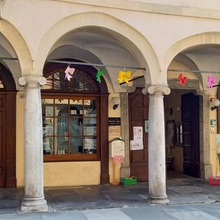 Varallo: Una biblioteca coi fiocchi e piena di fiori per le api dei bambini di Crevola