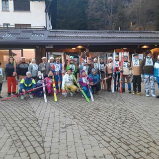 Bielmonte, una notte romantica con sciatori d’altri tempi