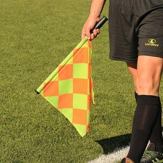 Calcio, via libera alle 5 sostituzioni. Ecco come funzionerà