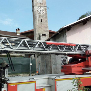 Borgosesia, al campanile di Rozzo i lavori di messa in sicurezza sono iniziati