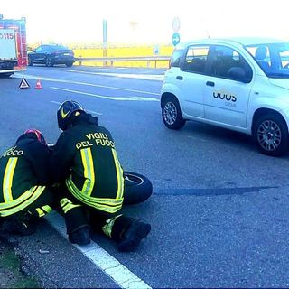 Incidente a Carisio: coinvolte 2 automobili e una moto