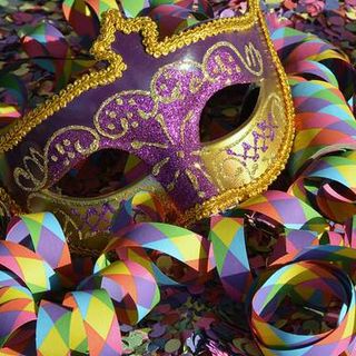 “Mi vesto come mi pare” torna in grande stile al carnevale di Borgosesia