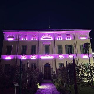 Gattinara si illumina di rosa per ricordare i bambini mai nati